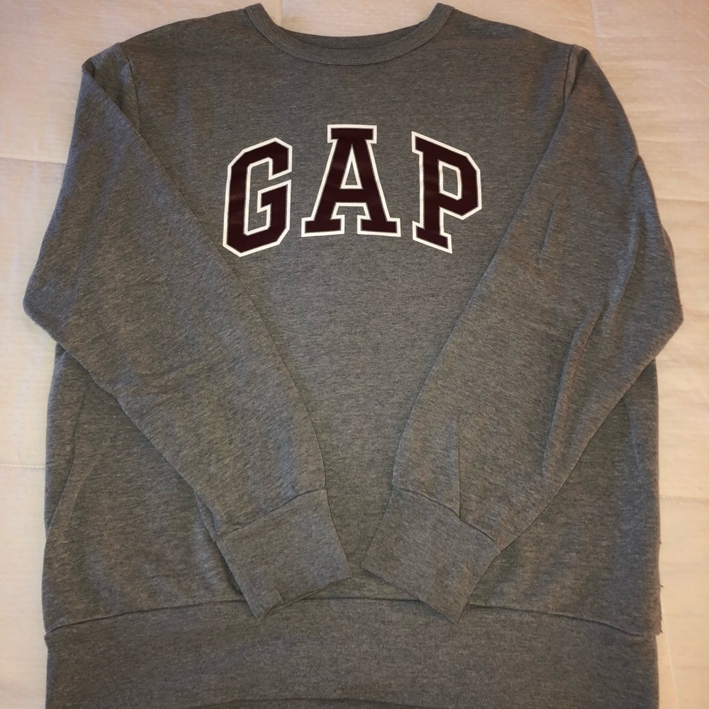 GAP Sweatshirt